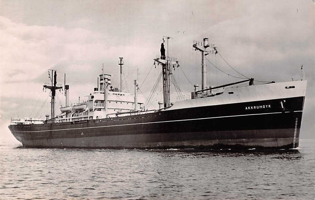 SS Lake Charles Victory 1.jpg