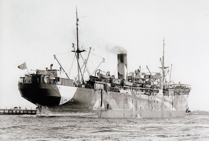 SS Port Darwin 3.jpg