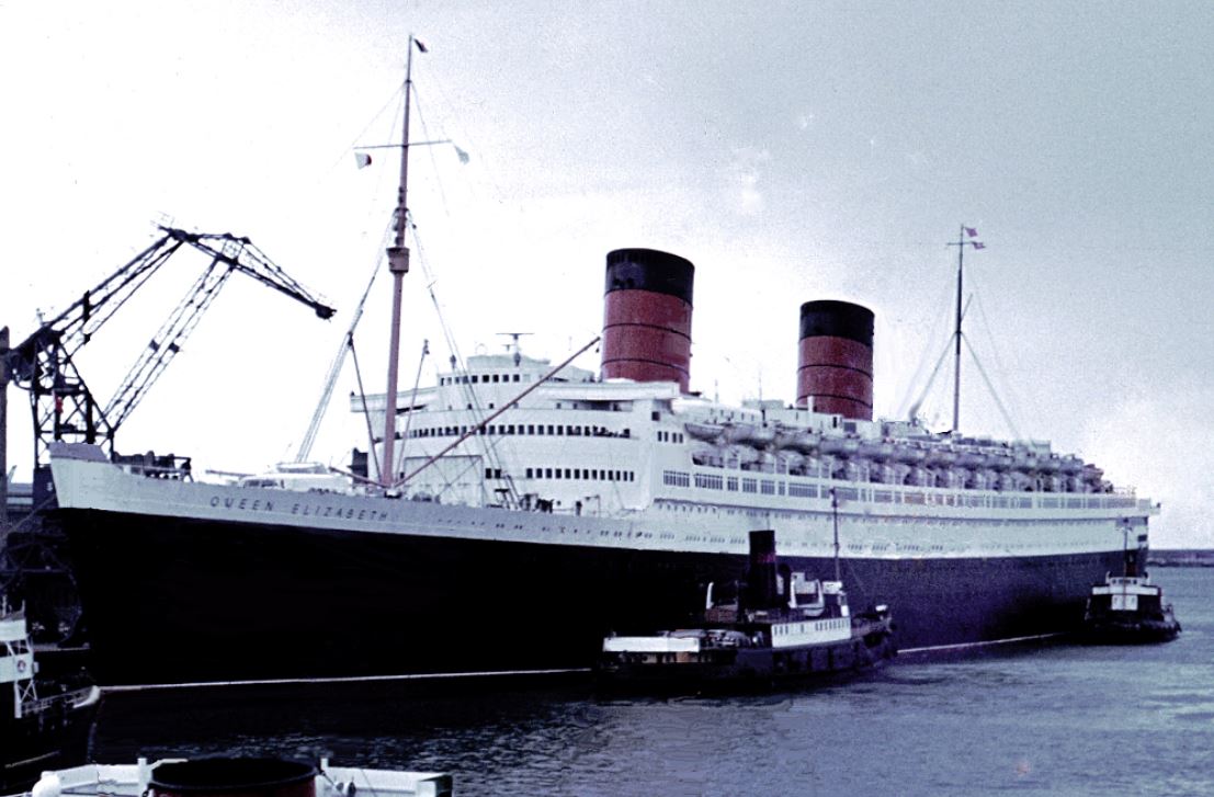 RMS Queen Elizabeth.jpg