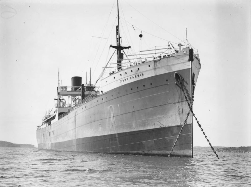 SS Port Darwin 2.jpg