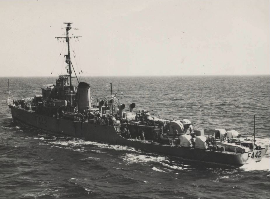 HMAS Murchison.jpg