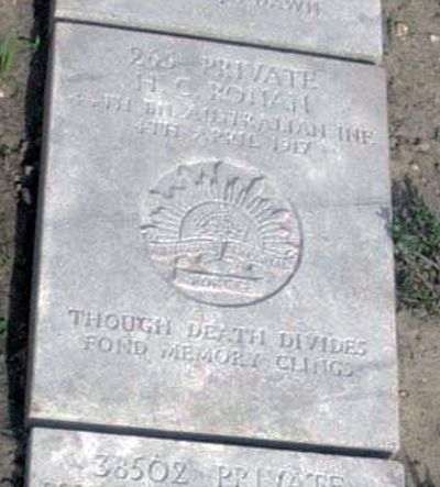 Ronan Herbert Clarence grave.jpg